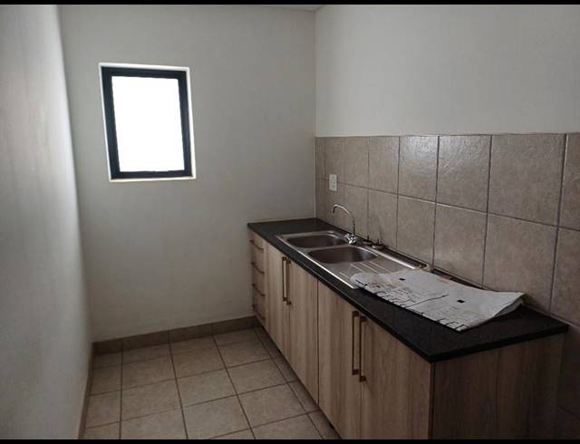 INDUSTRIAL PROPERTY TO RENT IN OLIFANTSFONTEIN